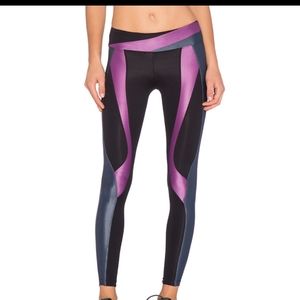 KORAL Jin Surge Full Length Legging Size Small.